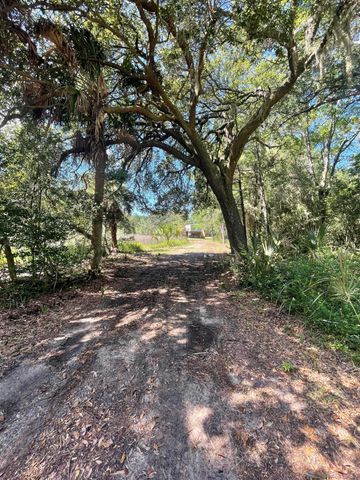 15014 Bennetts Point Road, Green Pond, SC 29446