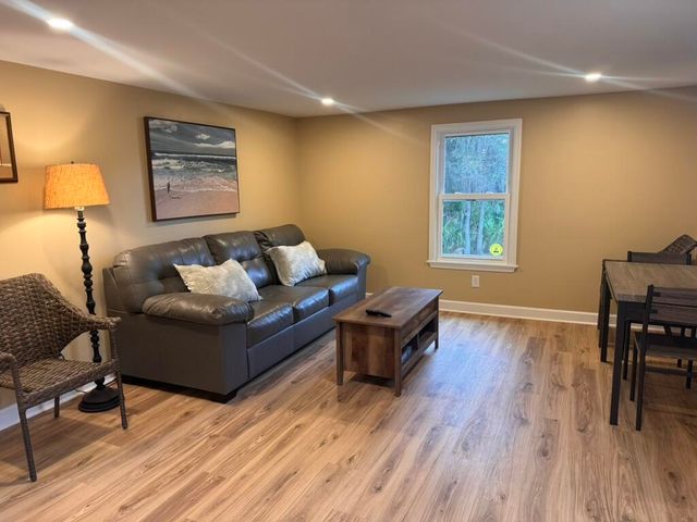 15014 Bennetts Point Road, Green Pond, SC 29446