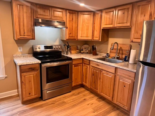 15014 Bennetts Point Road, Green Pond, SC 29446