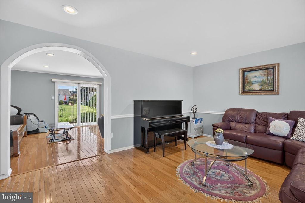 1071 PLOWSHARE RD, BLUE BELL, PA 19422 — photo 3