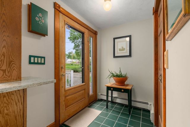 18 Ivy Rd, Littleton, MA 01460