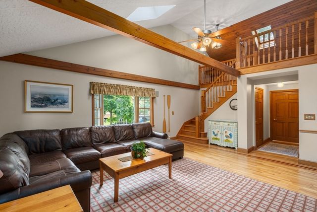 18 Ivy Rd, Littleton, MA 01460