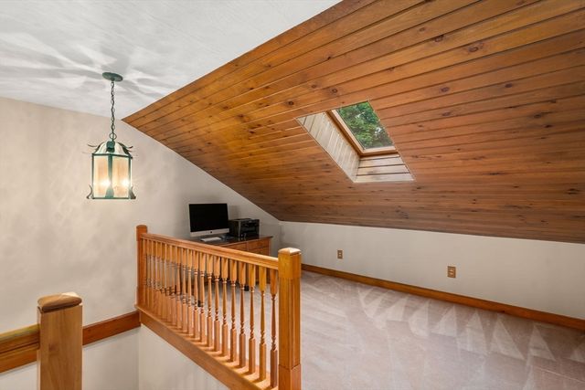 18 Ivy Rd, Littleton, MA 01460