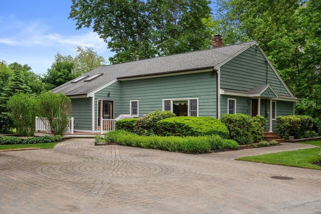 18 Ivy Rd, Littleton, MA 01460