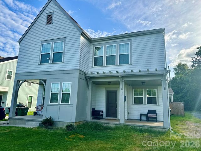 231 Hoskins Avenue Drive, Charlotte, NC 28208