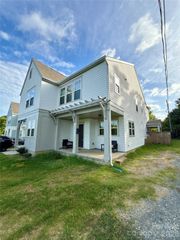 231 Hoskins Avenue Drive, Charlotte, NC 28208