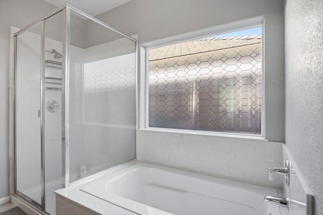 215 E Hawkeye Ave, Turlock, CA 95380