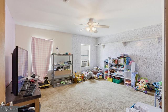 249 SUMMIT AVE, Hagerstown, MD 21740