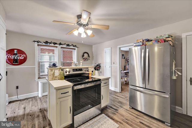 61 PARK AVE, Ephrata, PA 17522