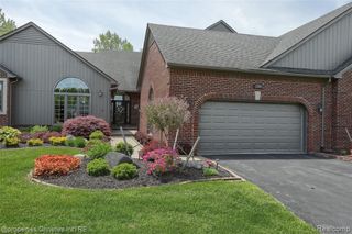 2200 Barberry Drive, Utica, MI 48316