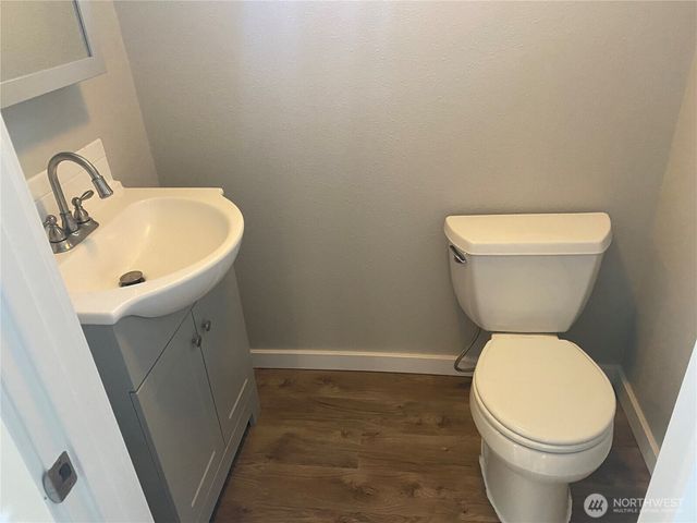 802 Hanford Avenue, Bremerton, WA 98310