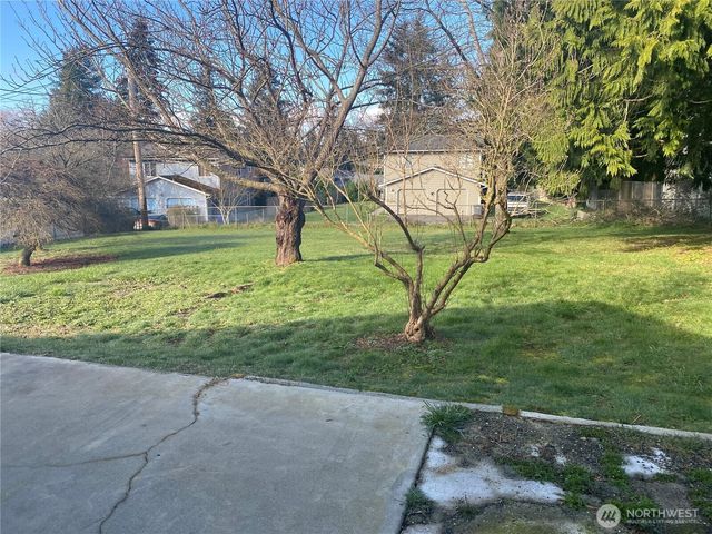 802 Hanford Avenue, Bremerton, WA 98310