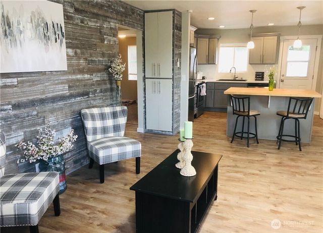 802 Hanford Avenue, Bremerton, WA 98310