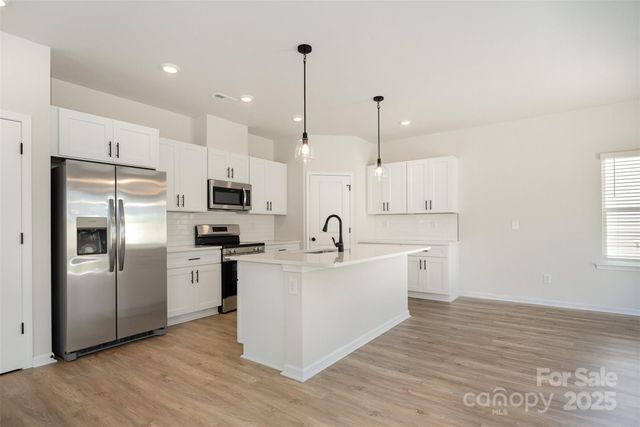 3030 Breslin Street, Charlotte, NC 28214