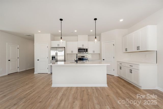 3030 Breslin Street, Charlotte, NC 28214
