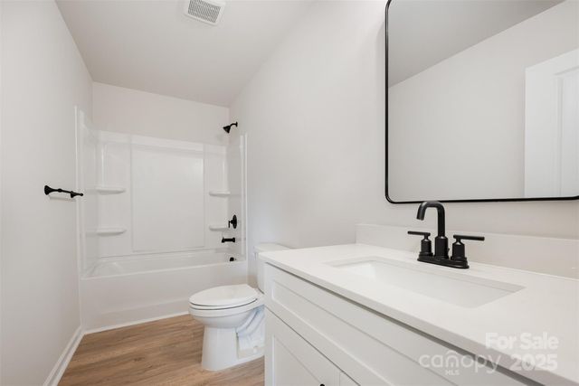 3030 Breslin Street, Charlotte, NC 28214