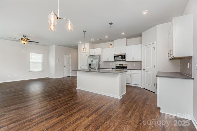 3030 Breslin Street, Charlotte, NC 28214
