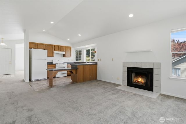 70 SW Roeder Drive, Oak Harbor, WA 98277