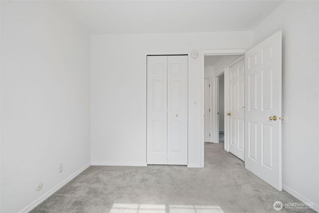 70 SW Roeder Drive, Oak Harbor, WA 98277