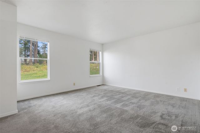 70 SW Roeder Drive, Oak Harbor, WA 98277