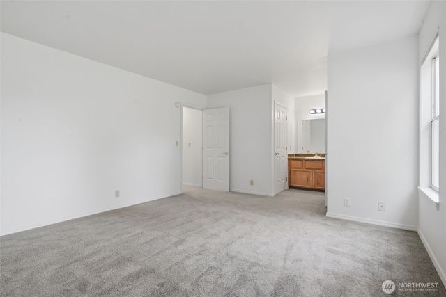 70 SW Roeder Drive, Oak Harbor, WA 98277