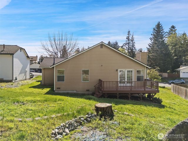 70 SW Roeder Drive, Oak Harbor, WA 98277