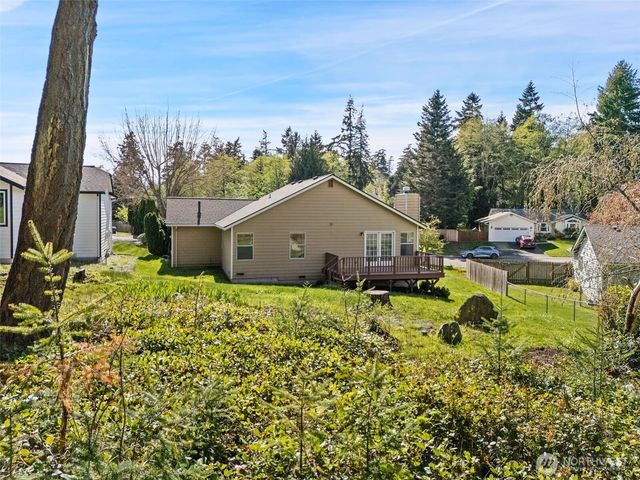 70 SW Roeder Drive, Oak Harbor, WA 98277