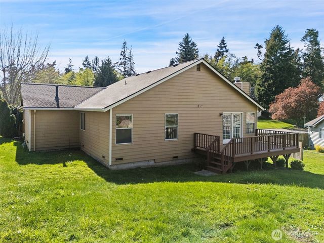 70 SW Roeder Drive, Oak Harbor, WA 98277