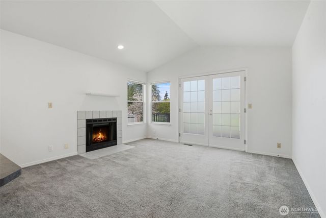 70 SW Roeder Drive, Oak Harbor, WA 98277