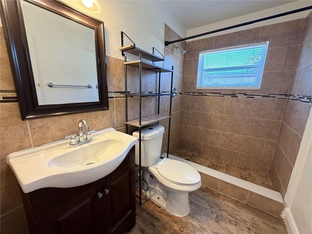 922 MARTIN LUTHER KING BOULEVARD NE, Winter Haven, FL 33881