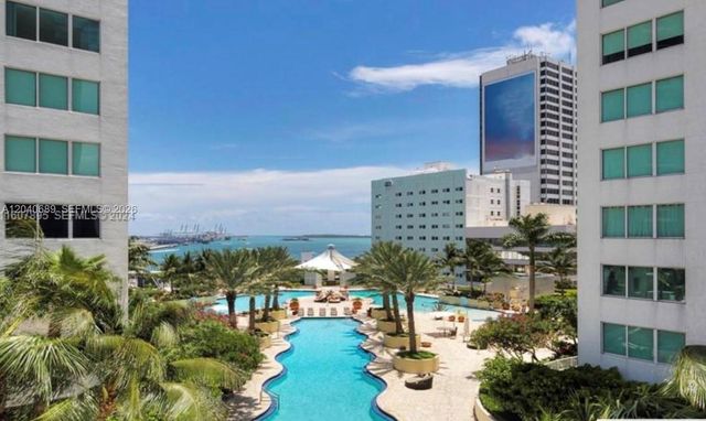 253 NE 2nd Street 632, Miami, FL 33132