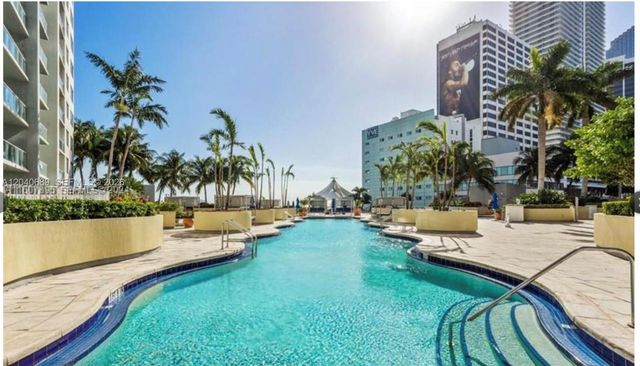 253 NE 2nd Street 632, Miami, FL 33132