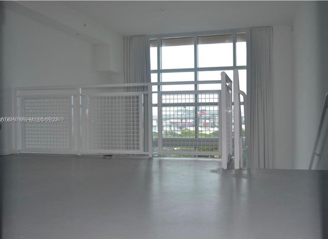 253 NE 2nd Street 632, Miami, FL 33132