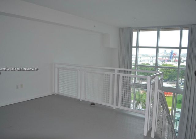253 NE 2nd Street 632, Miami, FL 33132