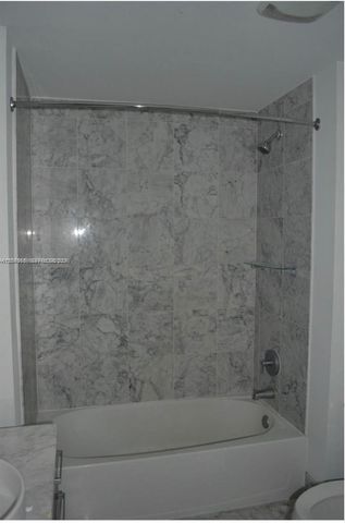 253 NE 2nd Street 632, Miami, FL 33132