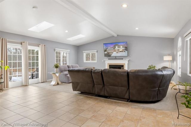 11721 Alois Street, Livonia, MI 48150