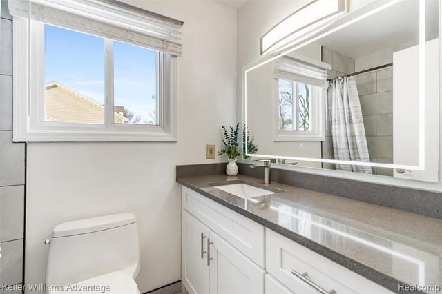 11721 Alois Street, Livonia, MI 48150