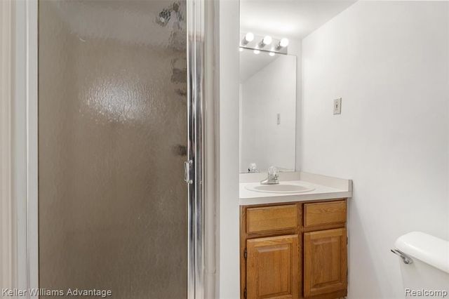 11721 Alois Street, Livonia, MI 48150