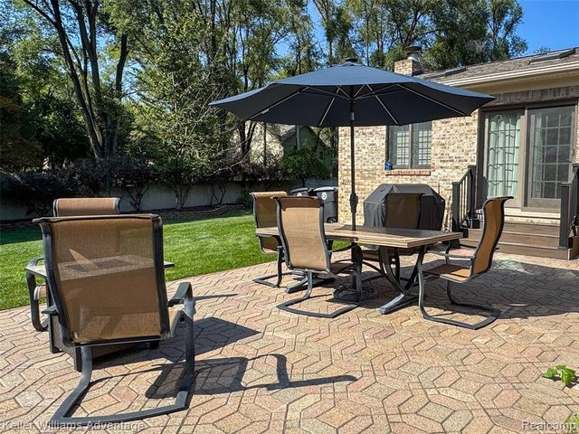 11721 Alois Street, Livonia, MI 48150