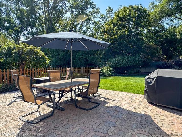 11721 Alois Street, Livonia, MI 48150