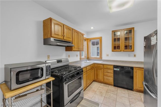 4909 Burger Avenue, Cleveland, OH 44109