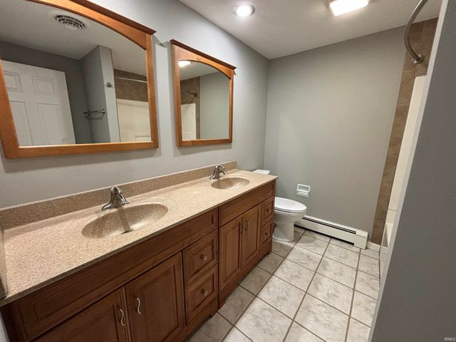 928 Straford Road, New Haven, IN 46774