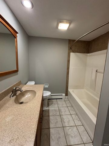 928 Straford Road, New Haven, IN 46774