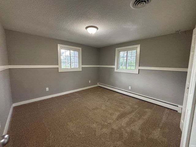 928 Straford Road, New Haven, IN 46774