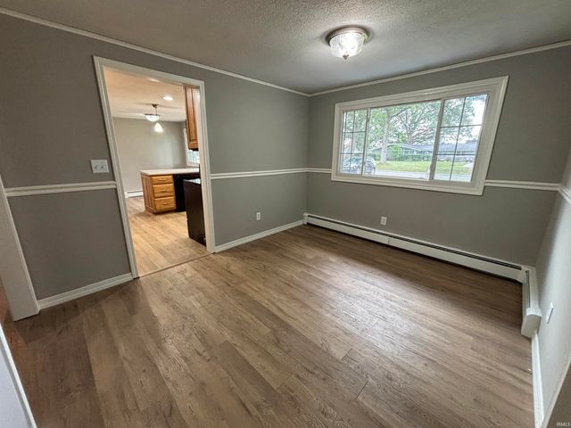 928 Straford Road, New Haven, IN 46774