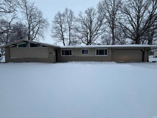 928 Straford Road, New Haven, IN 46774