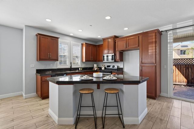 1051 Landmark Cir, Lincoln, CA 95648