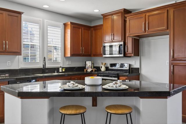 1051 Landmark Cir, Lincoln, CA 95648