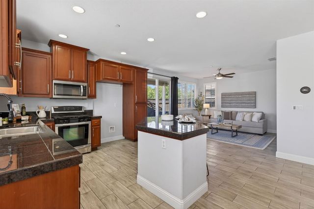 1051 Landmark Cir, Lincoln, CA 95648