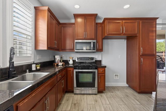 1051 Landmark Cir, Lincoln, CA 95648